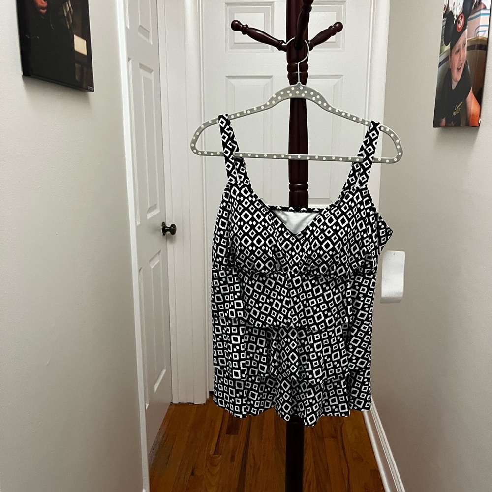 Womens tankini
18